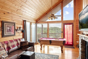 Views I Mins To Dollywood I Hot Tub I Pool Table